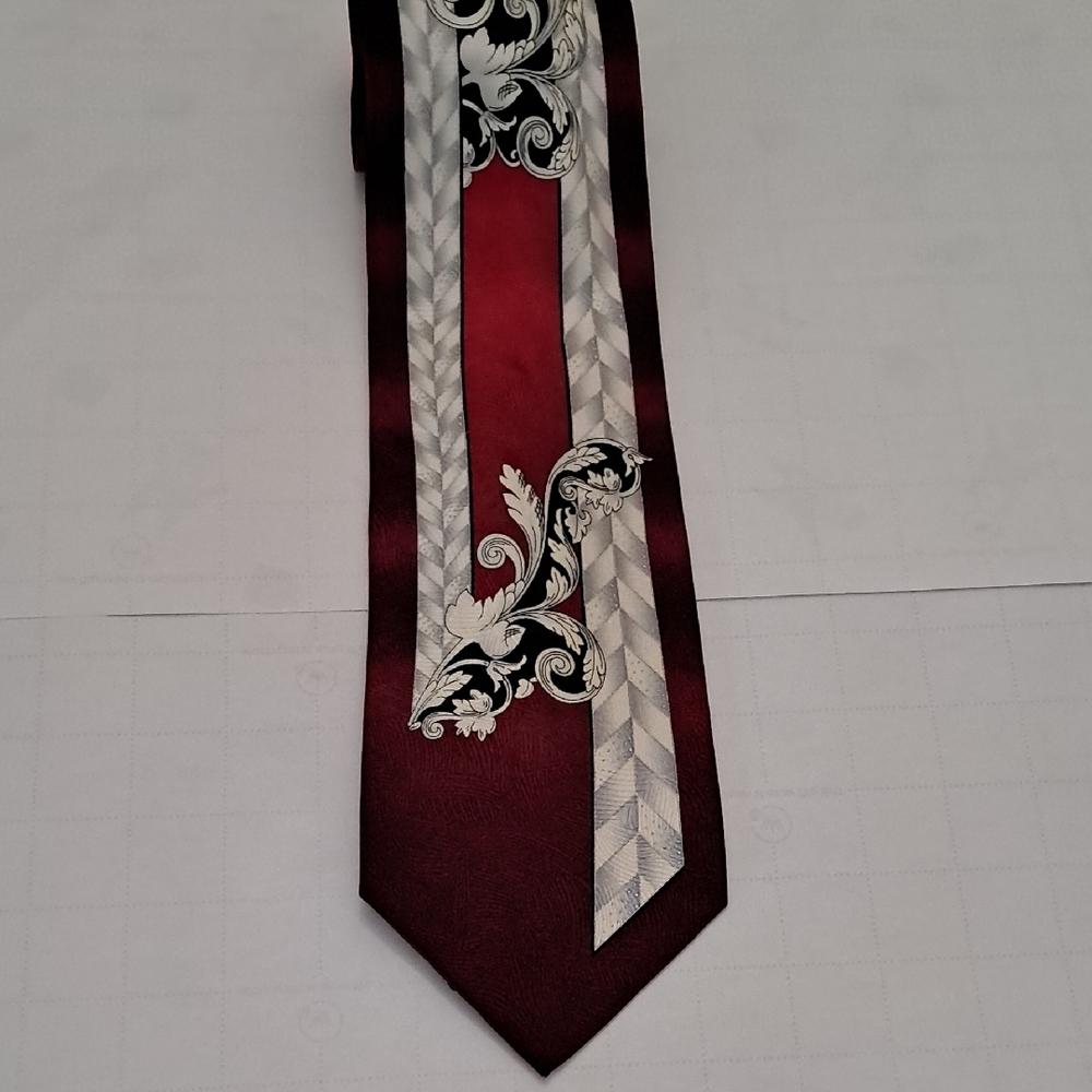 Don Jonathan Classic Art Deco Elegant Burgundy and Silver Men's Tie
